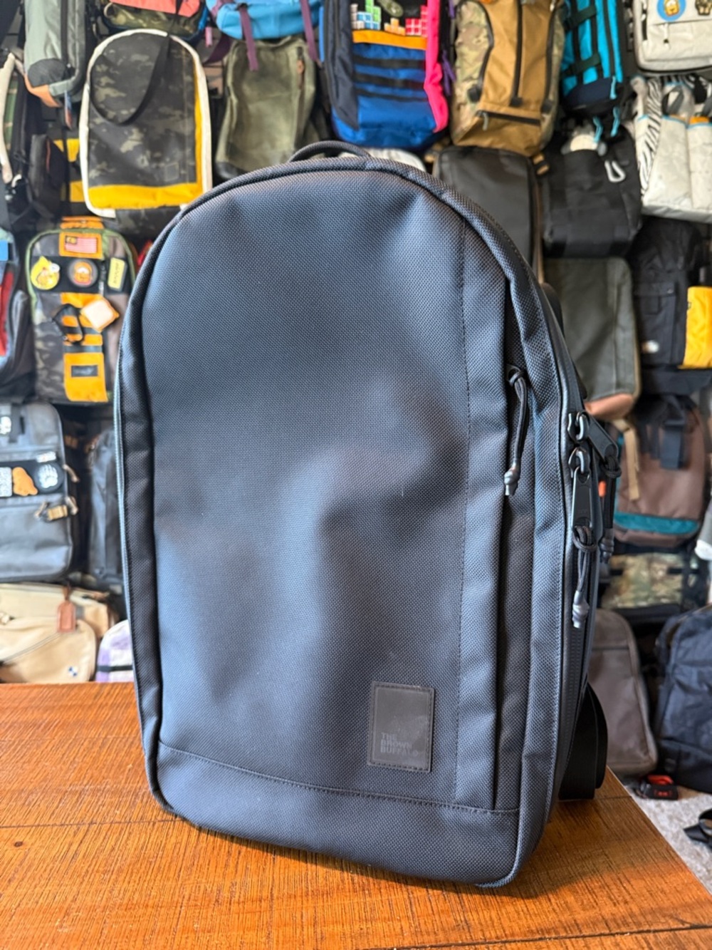 The Brown Buffalo Conceal Pack